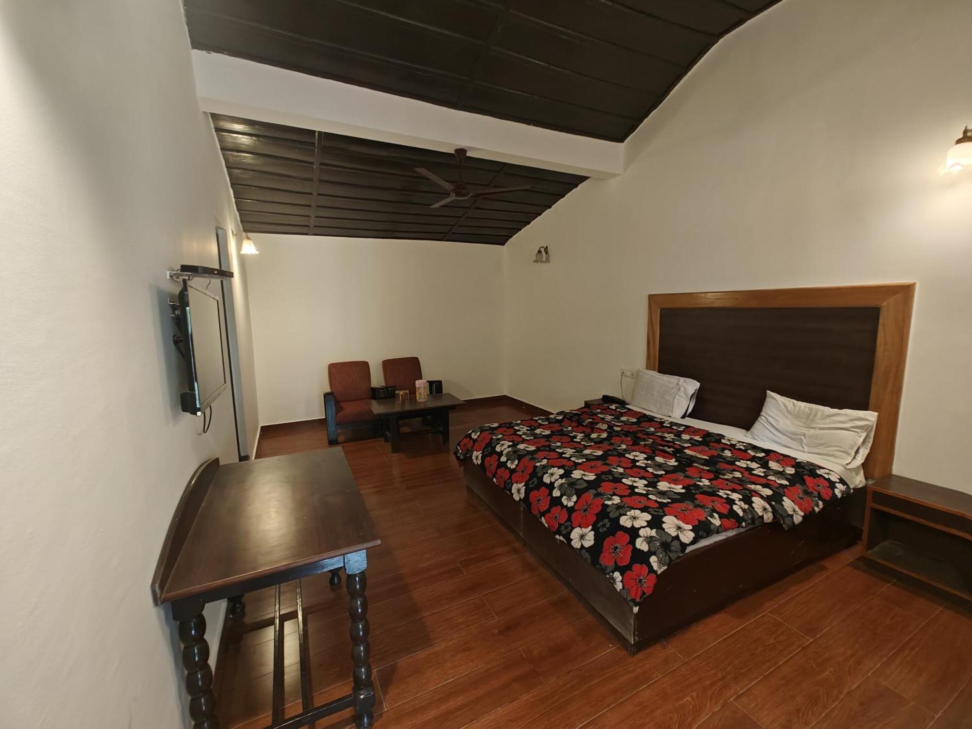 Hotel Himalayan Club Мусори Екстериор снимка